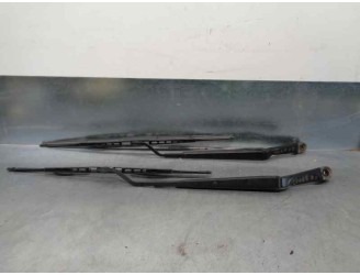 Recambio de brazo limpia delantero derecho para lexus is200 (gxe10) 2.0 cat referencia OEM IAM 8521153030  