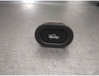 Recambio de mando para saab 9000 cd 2.0 cat referencia OEM IAM 4061883 