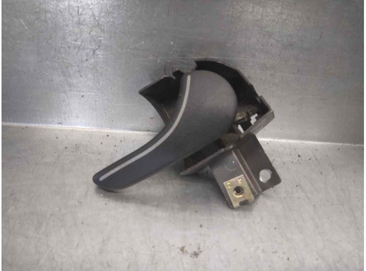 Recambio de maneta interior trasera derecha para saab 9000 cd 2.0 cat referencia OEM IAM   5 PUERTAS