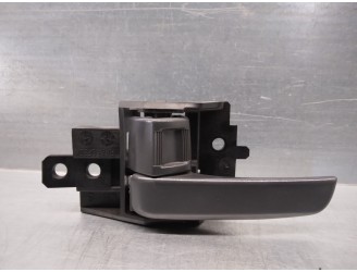 Recambio de maneta interior trasera izquierda para mitsubishi space star (a00) 1.2 referencia OEM IAM 5716A613XA  5 PUERTAS