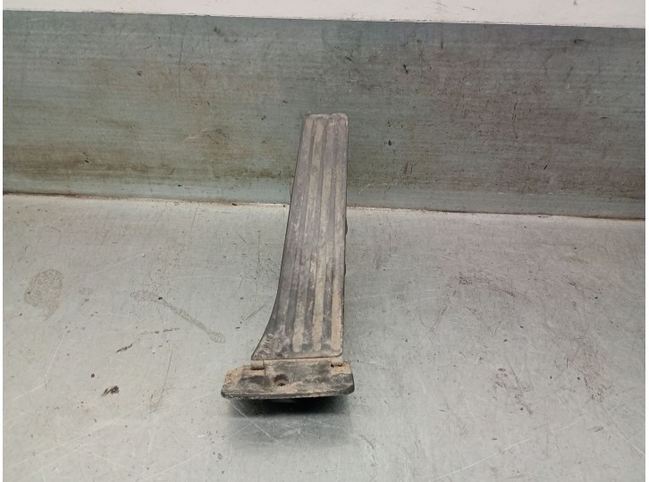 Recambio de potenciometro pedal para bmw x4 (f26) xdrive 20 d referencia OEM IAM 35426859999 35406889822 