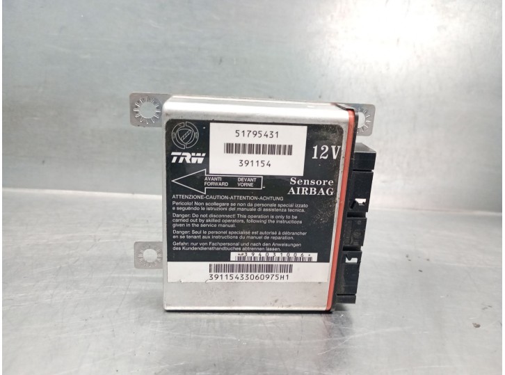 Recambio de centralita airbag para fiat grande punto (199_) 1.3 d multijet referencia OEM IAM 51795431  391154 TRW