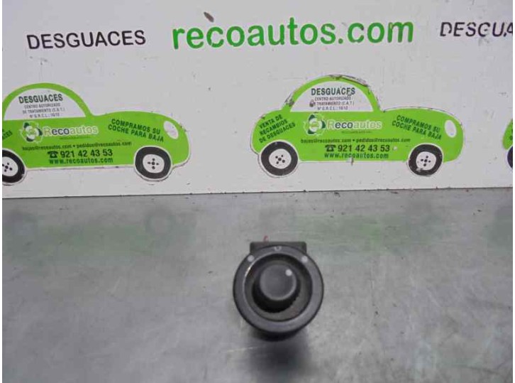 Recambio de mando retrovisor para renault megane ii berlina 5p 1.9 dci diesel referencia OEM IAM 820002442 