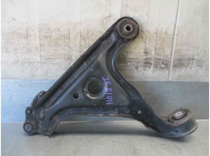 Recambio de brazo suspension inferior delantero izquierdo para opel omega b 2.0 16v cat (x 20 xev / l34) referencia OEM IAM 9049