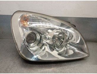 Replacement right headlight for Kia Carens III Monospace (UN) 2.0 CRDi 140 OEM IAM reference 921021D020 921021D020 