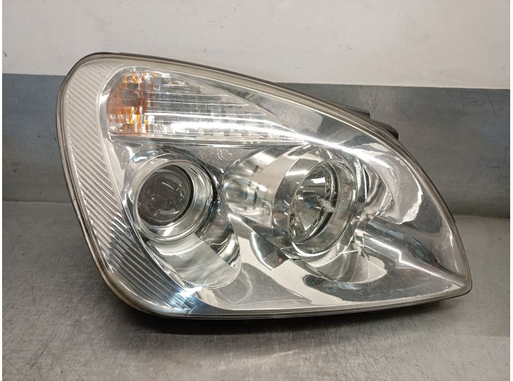 Replacement right headlight for Kia Carens III Monospace (UN) 2.0 CRDi 140 OEM IAM reference 921021D020 921021D020 