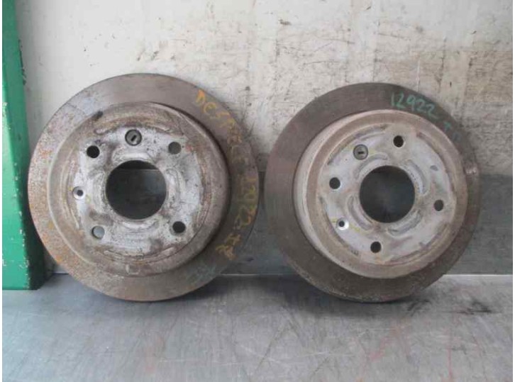 Recambio de disco freno trasero para chevrolet nubira wagon 2.0 diesel cat referencia OEM IAM 96549630  