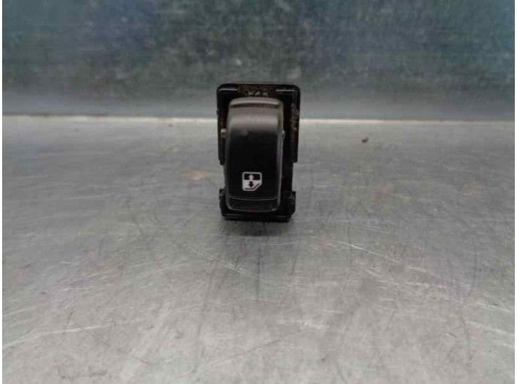 Recambio de mando elevalunas trasero izquierdo para chevrolet nubira wagon 2.0 diesel cat referencia OEM IAM 96417456 