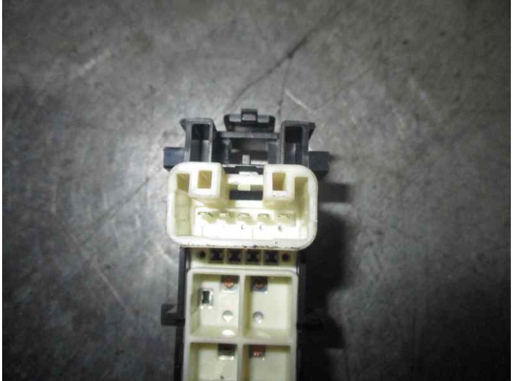 Recambio de mando elevalunas delantero derecho para toyota yaris (_p9_) 1.4 d-4d (nlp90_) referencia OEM IAM 742310D090 
