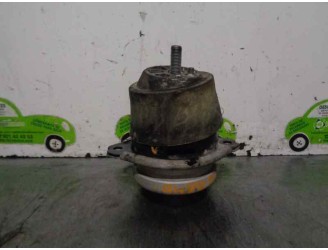 Recambio de soporte motor derecho para volkswagen touareg (7l6) 3.0 v6 tdi dpf referencia OEM IAM 7L8199131A 