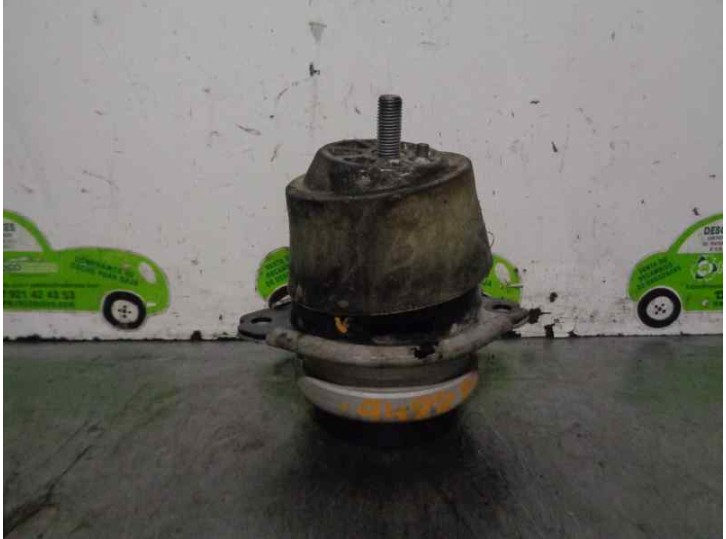 Recambio de soporte motor derecho para volkswagen touareg (7l6) 3.0 v6 tdi dpf referencia OEM IAM 7L8199131A 