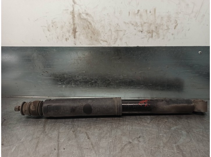 Recambio de amortiguador trasero izquierdo para ssangyong kyron 2.0 referencia OEM IAM 4531009500  MANDO