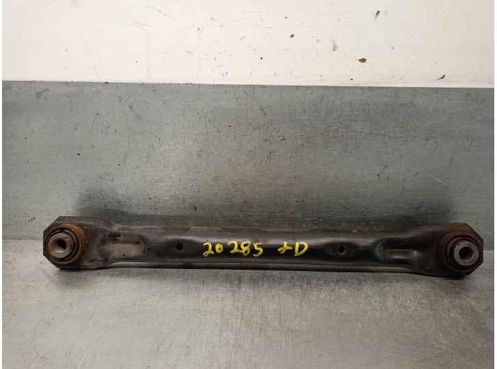 Replacement rear right lower suspension arm for Land Rover Evoque 2.2 sd4 cat OEM IAM reference LR002576 