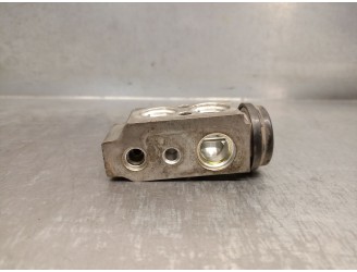 Replacement expansion valve for Kia Sorento II (XM) 2.2 CRDi OEM IAM reference 976262F700 976262F700 