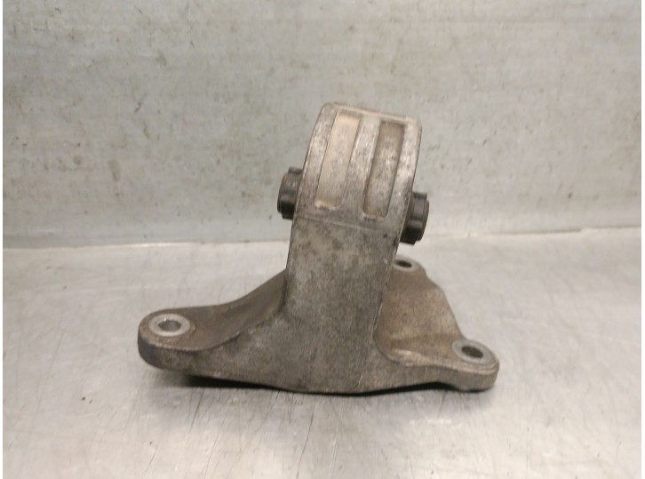 Replacement left engine mount for Mitsubishi Grandis (NA0W) 2.0 DI-D CAT OEM IAM reference 2910A004 2910A004 