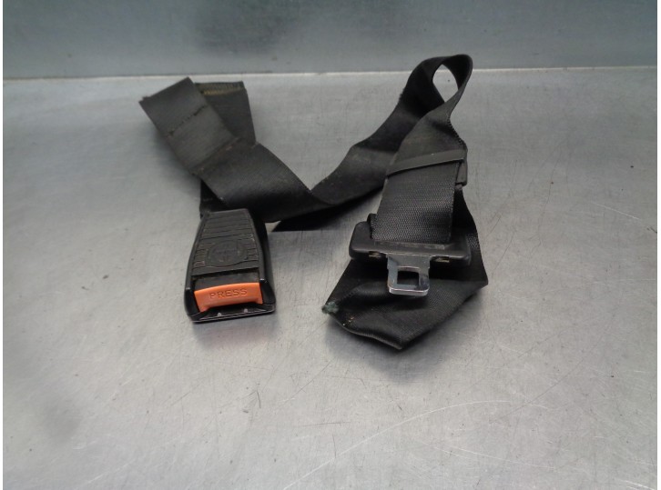 Recambio de cinturon seguridad trasero central para lancia thema 2.0 16v cat referencia OEM IAM   