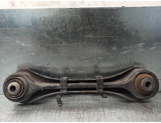 Recambio de brazo suspension superior trasero izquierdo para bmw serie 3 berlina (e90) 320d referencia OEM IAM 3332676525  