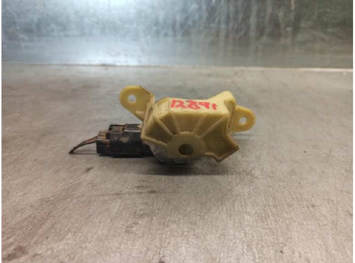 Recambio de motor tapa deposito combustible para ford mondeo berlina (gd) 1.8 16v cat referencia OEM IAM 97BG14017EA 