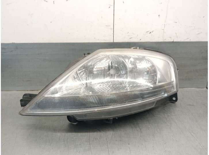Recambio de faro izquierdo para citroën c3 1.4 referencia OEM IAM 9680157580 620885 