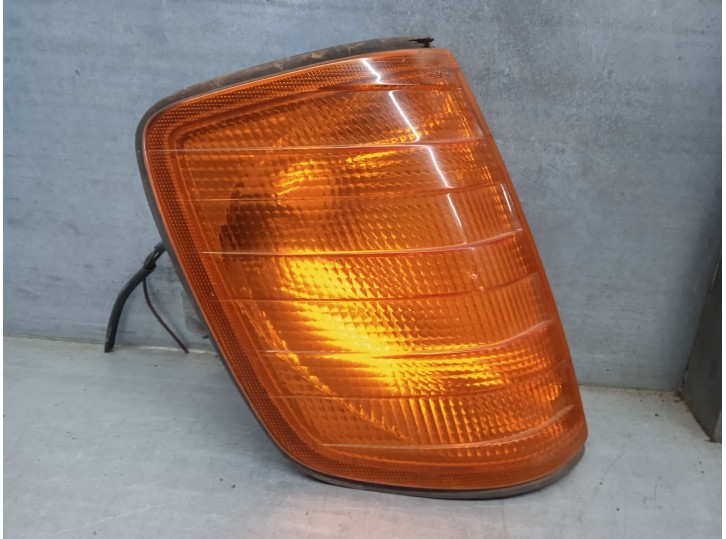 Recambio de piloto delantero derecho para mercedes-benz clase e (w124) berlina referencia OEM IAM A1248260543  4 PUERTAS