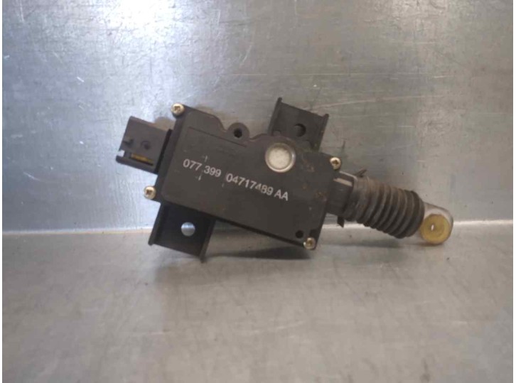 Recambio de motor cierre centralizado trasero izquierdo para chrysler voyager (gs) 2.4 referencia OEM IAM 04717489AA  