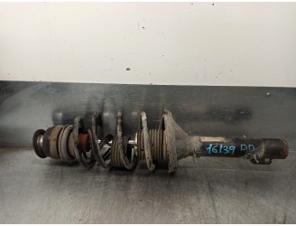 Replacement front right shock absorber for Seat Toledo (1M2) 1.9 TDI OEM IAM reference 1J0413031AG 