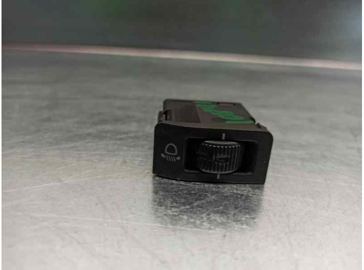 Recambio de mando para bmw serie 7 (e38) 725tds referencia OEM IAM 61318360843 