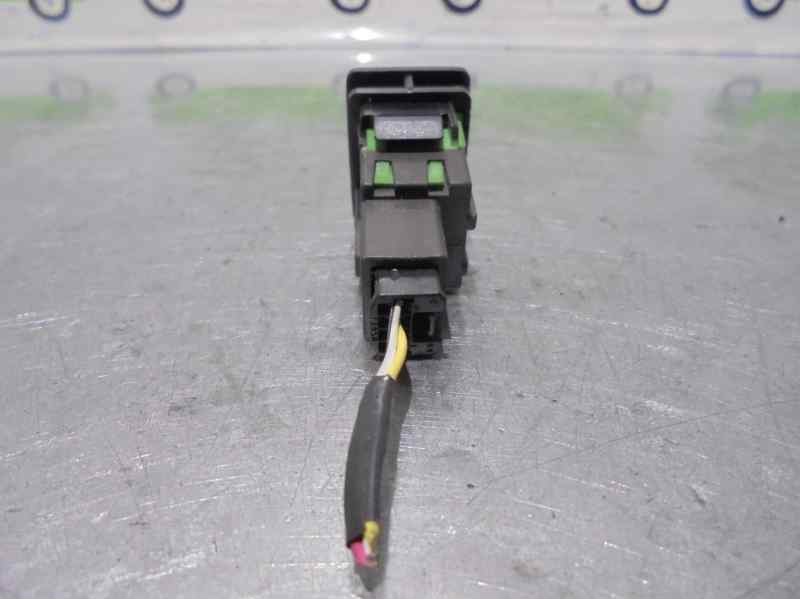 Recambio de interruptor para toyota yaris ts referencia OEM IAM 841520D080 0750 