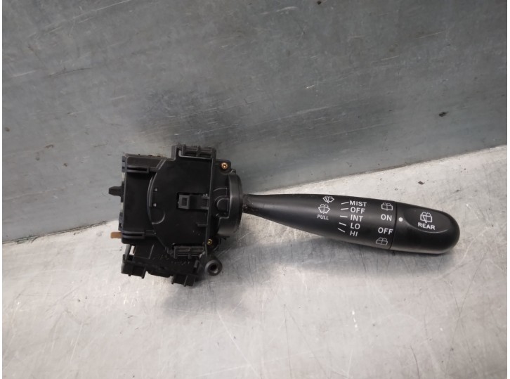 Replacement wiper stalk for Toyota Yaris (NCP1/NLP1/SCP1) 1.3 cat OEM IAM reference 846520D010 