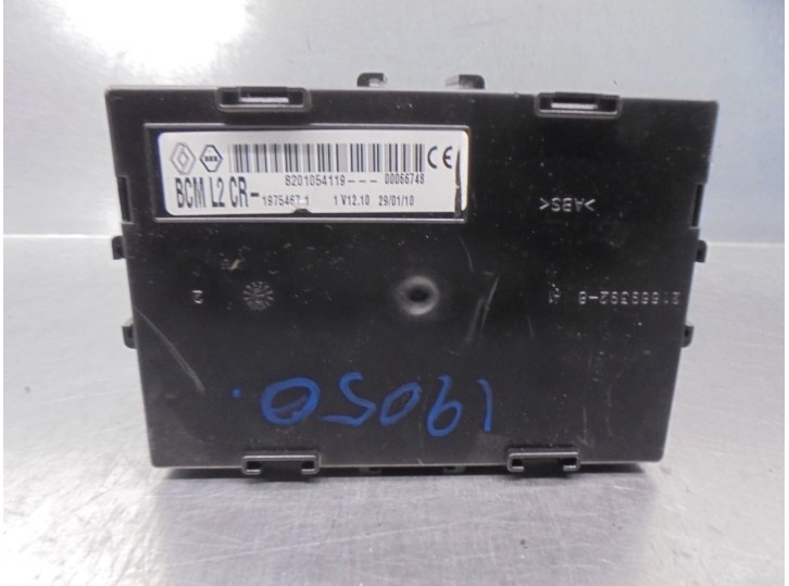 Recambio de modulo confort para renault clio iii 1.2 16v referencia OEM IAM 8201054119  