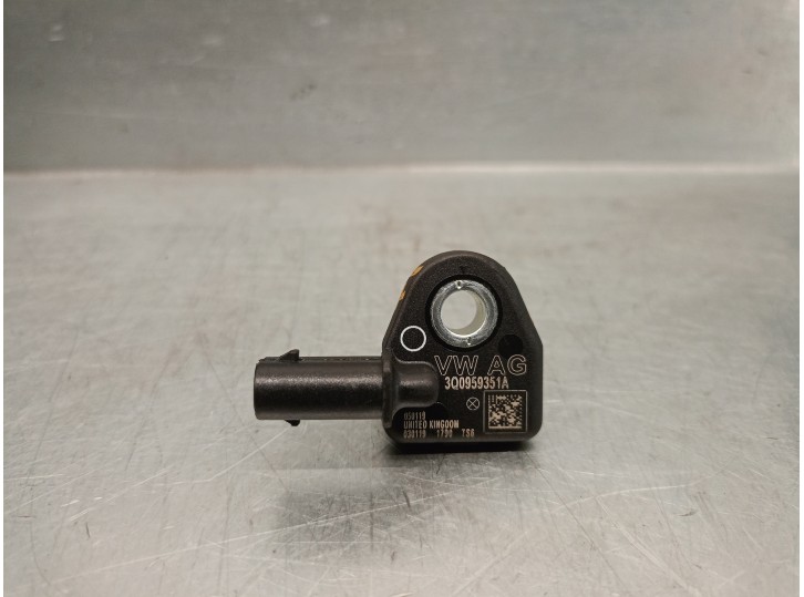 Recambio de sensor impacto para seat leon (5f1) 1.6 tdi referencia OEM IAM 3Q0959351A TRW