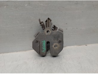 Replacement hood latch for Volvo XC90 2.5 20V Turbo CAT OEM IAM reference 9483765 