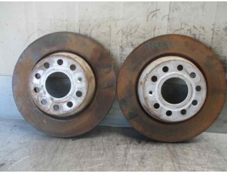 Recambio de disco freno trasero para volkswagen passat berlina (3c2) 2.0 tdi referencia OEM IAM 5Q0615601G  