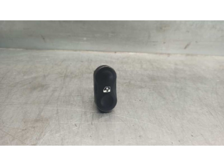 Recambio de mando elevalunas delantero derecho para dacia logan mcv 1.5 dci diesel cat referencia OEM IAM 602227 