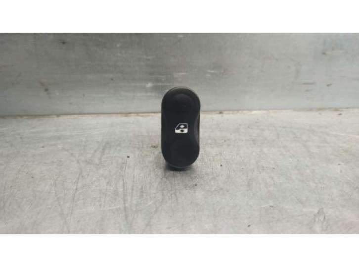 Recambio de mando elevalunas delantero izquierdo para dacia logan mcv 1.5 dci diesel cat referencia OEM IAM 602227  