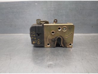 Recambio de cerradura puerta delantera derecha para citroën berlingo 2.0 hdi cat (rhy / dw10td) referencia OEM IAM 9136P7 6 PINE