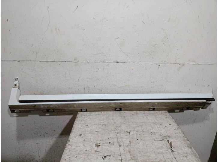 Recambio de faldon lateral para ford kuga iii (dfk) 1.5 ecoboost referencia OEM IAM LV4BS10154  