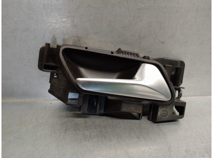 Recambio de maneta interior delantera derecha para opel crossland x 1.2 referencia OEM IAM 13484998  5 PUERTAS