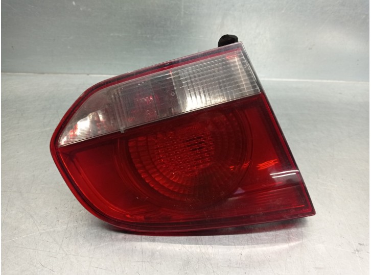 Recambio de piloto trasero izquierdo para volkswagen golf vi (5k1) 2.0 tdi referencia OEM IAM 5K0945093G DE PORTON 3 PUERTAS