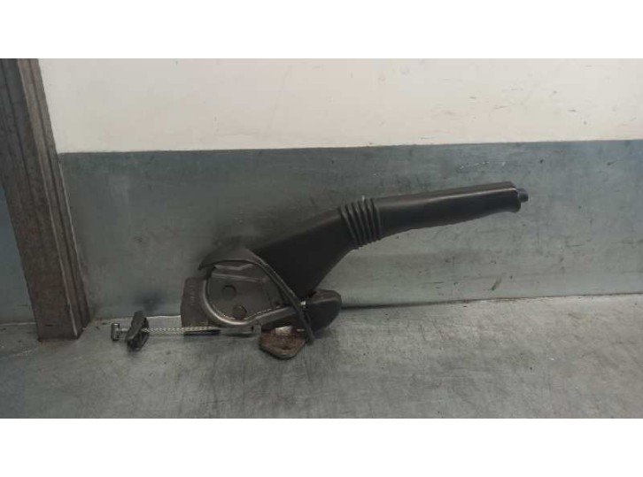 Replacement handbrake lever for Dacia Logan MCV 1.5 dCi diesel CAT OEM IAM reference 215963E 