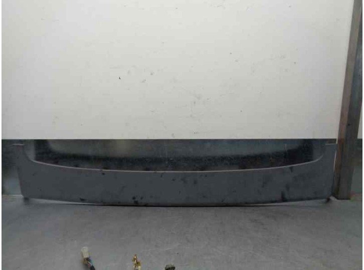 Recambio de aleron trasero para opel astra f berlina 1.6 referencia OEM IAM 