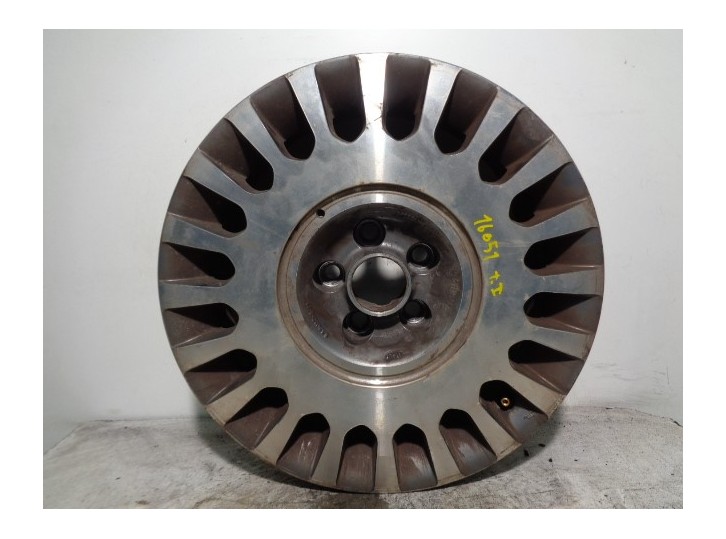 Recambio de llanta para lancia phedra (180) 2.2 jtd 16v emblema referencia OEM IAM 1484513680 R156.5JX15CH5-27 