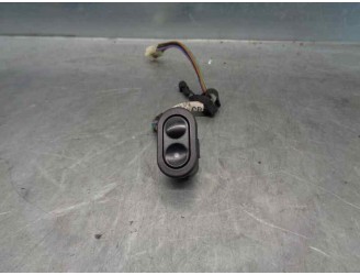 Recambio de mando elevalunas delantero derecho para opel astra f berlina 1.6 referencia OEM IAM 90383585 