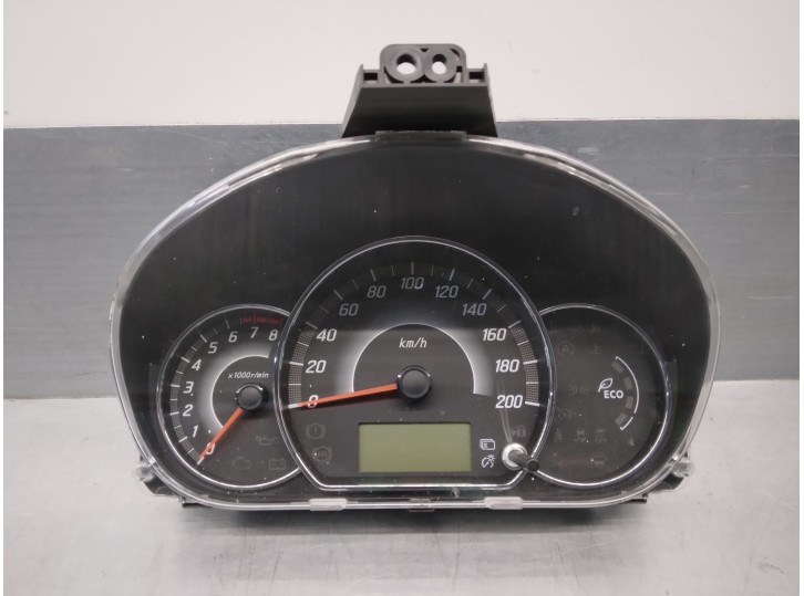 Recambio de cuadro instrumentos para mitsubishi space star (a00) 1.2 referencia OEM IAM 8100C439  