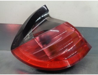 Replacement rear left tail light for Mercedes-Benz C-Class (W203) SportCoupe 2.2 CDi cat OEM IAM reference A2038200564 