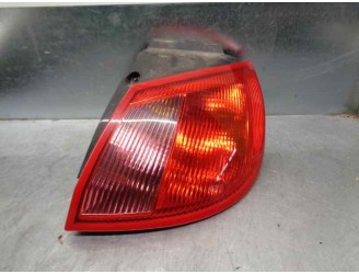 Recambio de piloto trasero derecho para mitsubishi colt berlina 3 (cz) 1.1 cat referencia OEM IAM MR957366  