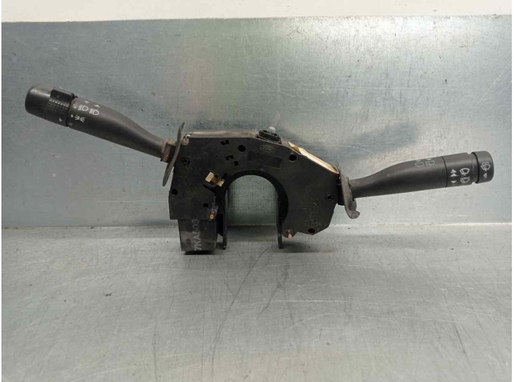 Recambio de mando luces para ford fiesta berlina 1.25 16v cat referencia OEM IAM 93FG133352A  