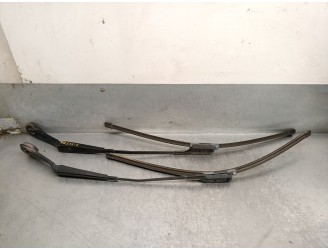 Recambio de brazo limpia delantero derecho para ford focus iii 1.0 ecoboost referencia OEM IAM 1868603 1868602 