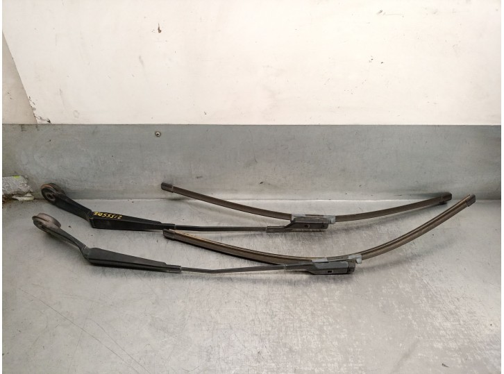 Recambio de brazo limpia delantero derecho para ford focus iii 1.0 ecoboost referencia OEM IAM 1868603 1868602 