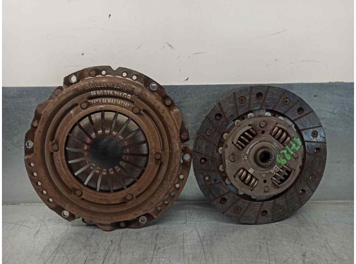 Recambio de kit embrague para opel astra f berlina referencia OEM IAM 90375715 3023082197201 SACHS